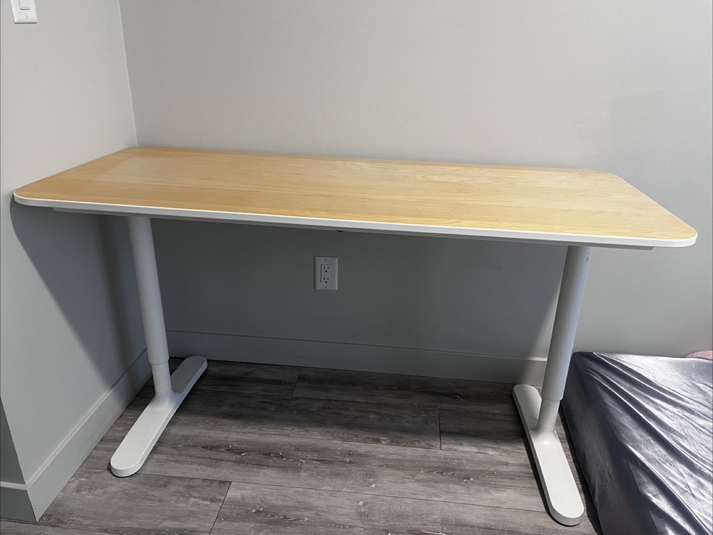 IKEA BEKANT Desk - White Frame, Light Wood Top