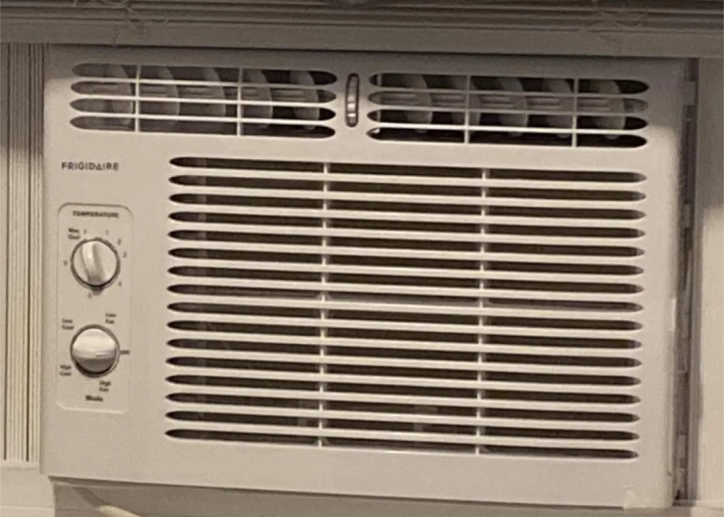Frigidaire 5,000 BTU Window Air Conditioner thumbnail