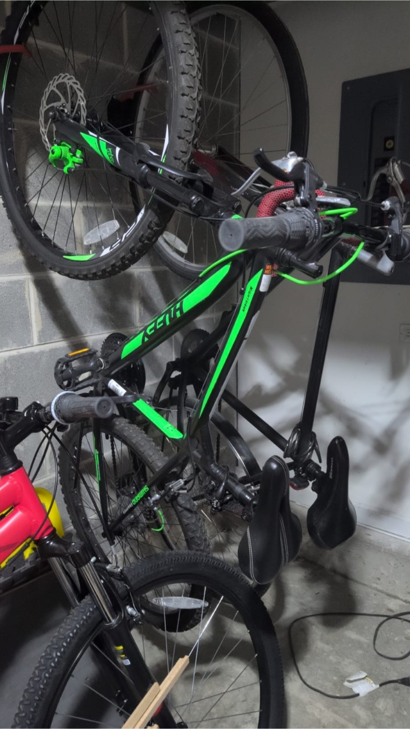 Huffy Ty Tekton 21-Speed Mountain Bike - Men's Medium, 24"