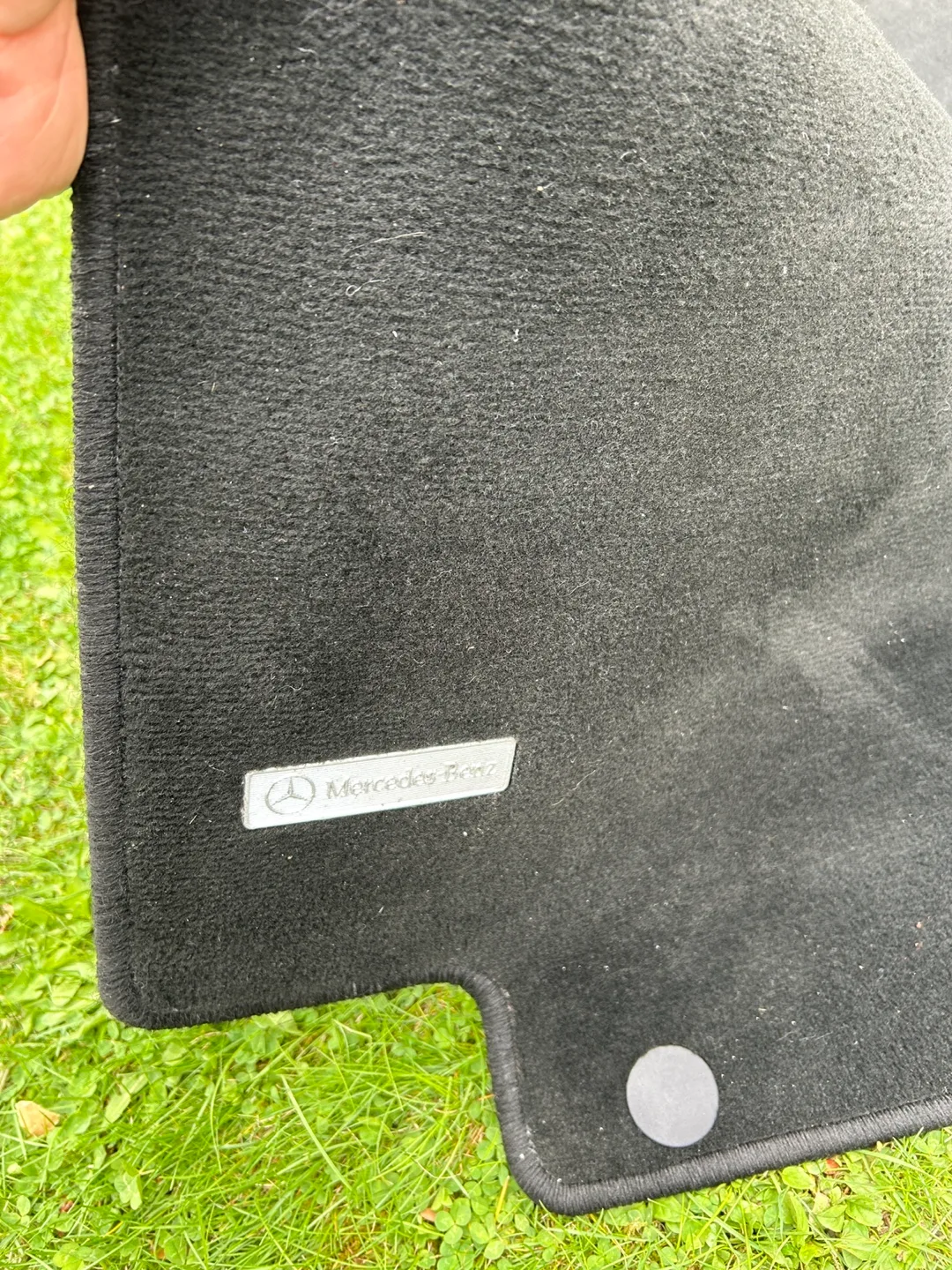 Mercedes-Benz Black Floor Mats image indicator(3)