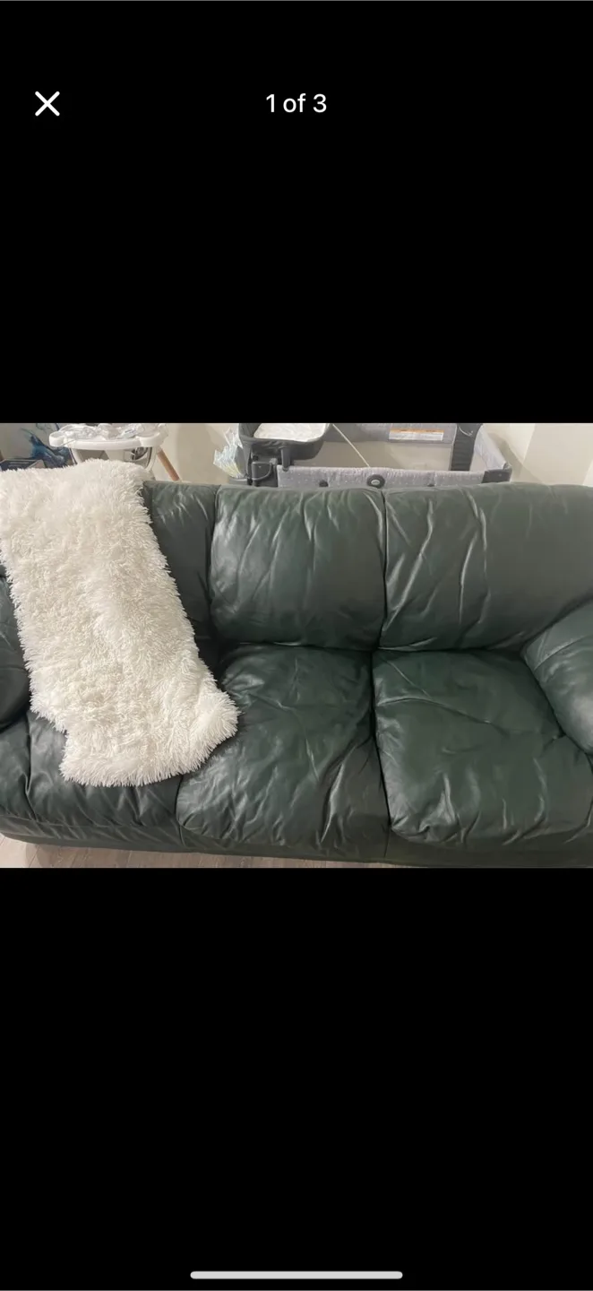 Free Dark Green Leather Sectional Sofa image indicator(2)