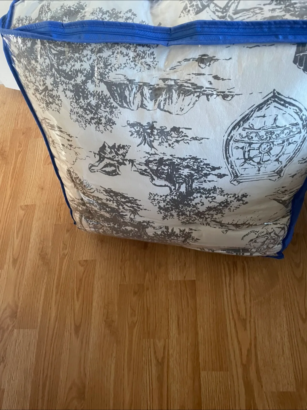 #freecycle Queen comforter thumbnail
