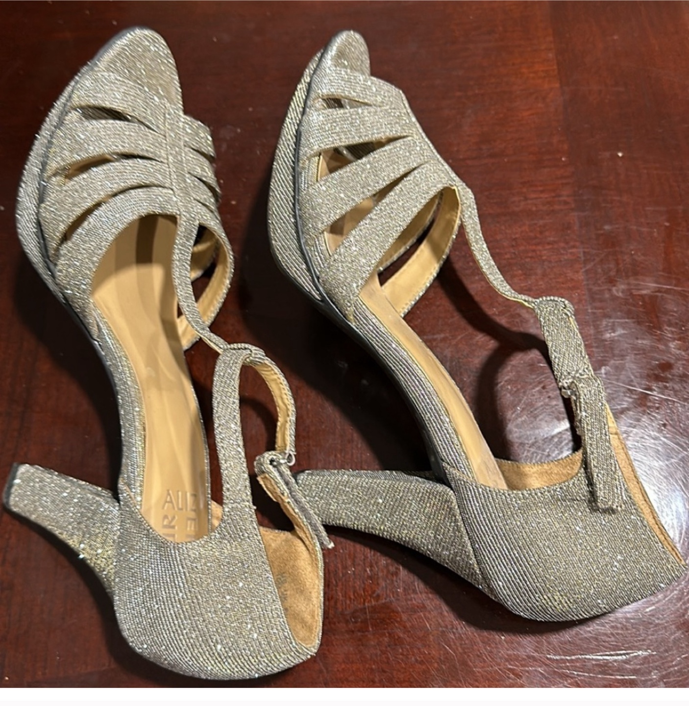 Naturalizer's Dress Shoe Size 10M