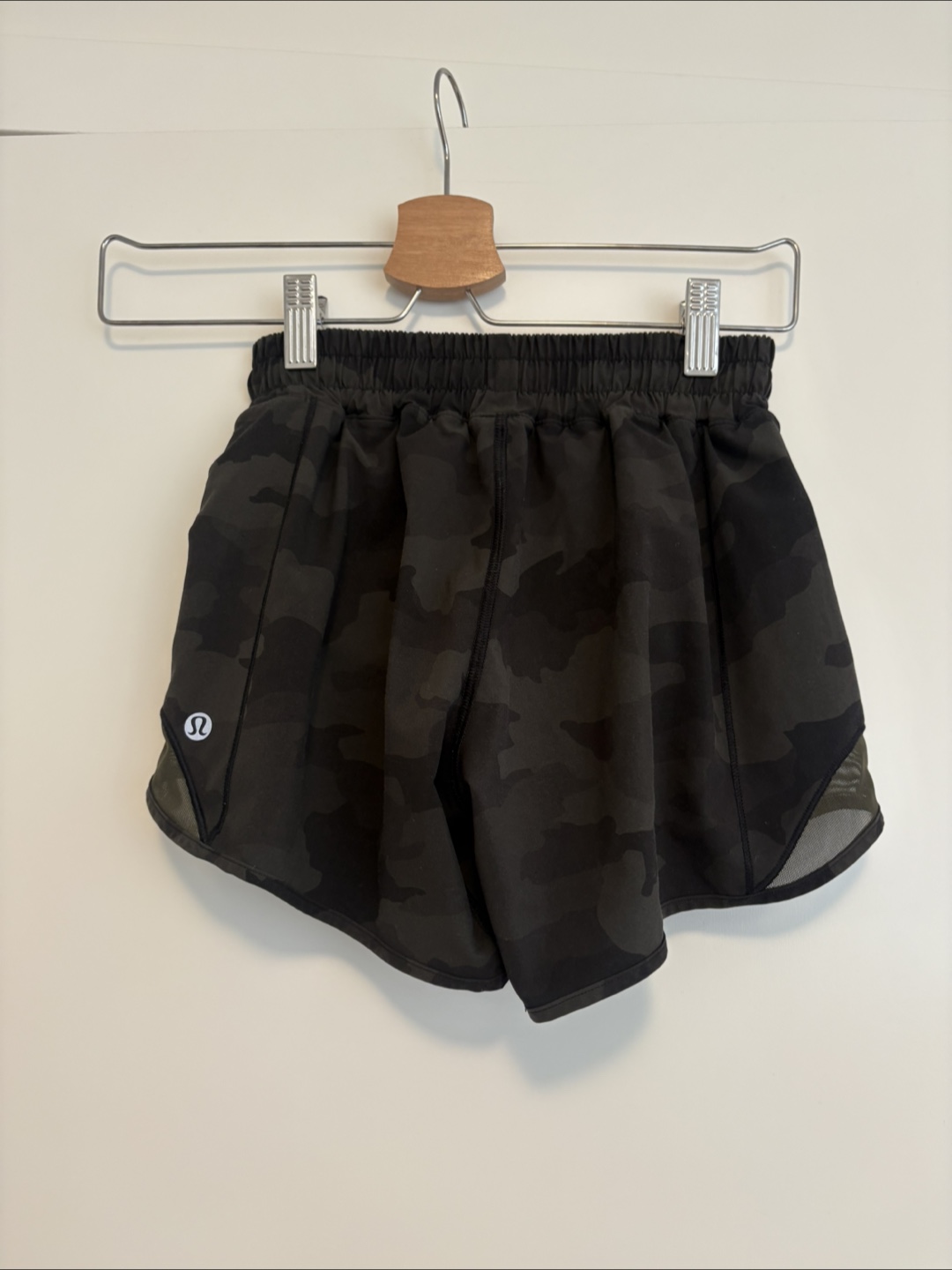 Lululemon Camo Run Shorts - Size 2 - photo 2