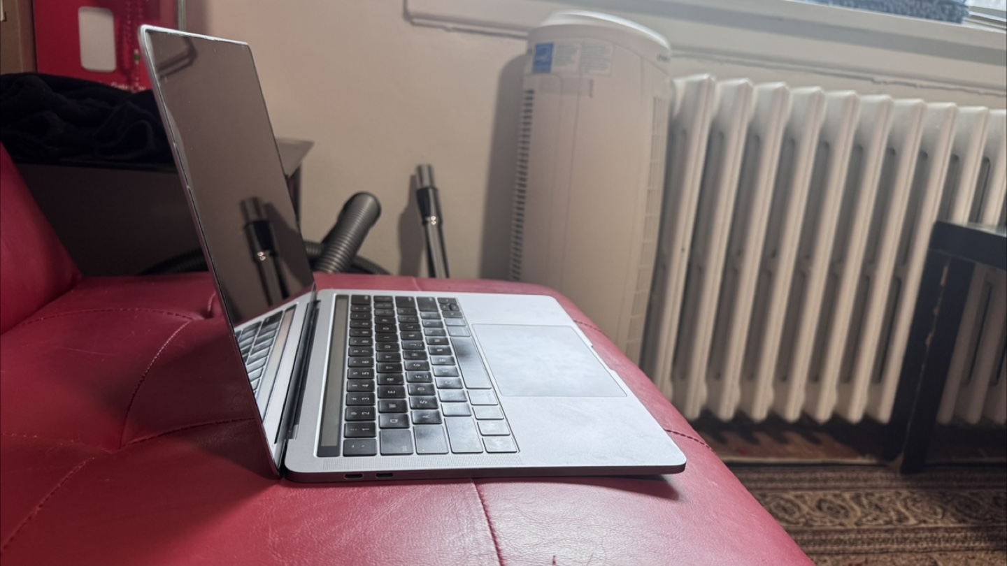 Macbook Pro 13” with touchbar - photo 3