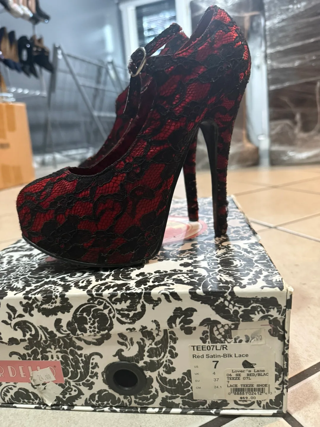 Bordello Red Lace Heels Size 7 thumbnail