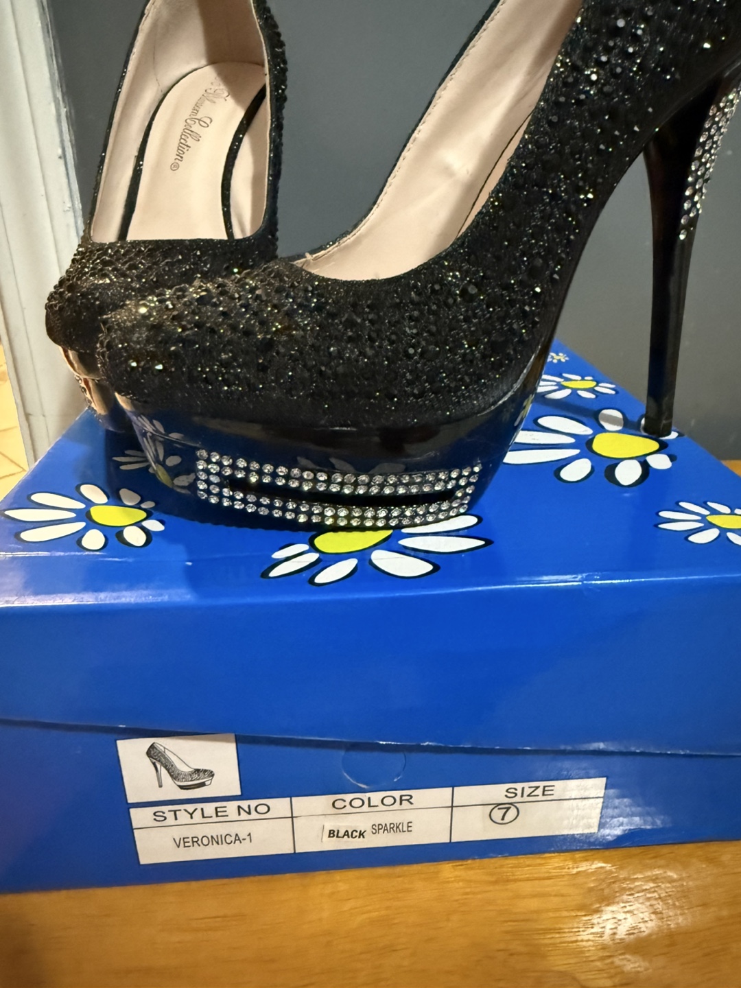 Black Sparkle Platform Heels Size 7