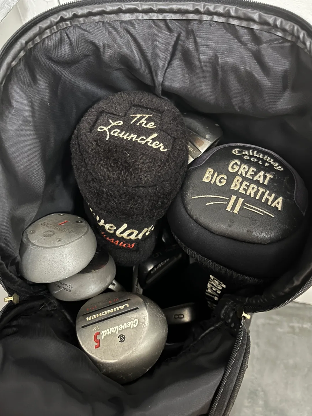 17 Golf Clubs Set with Bag and clubs included image indicator(8)