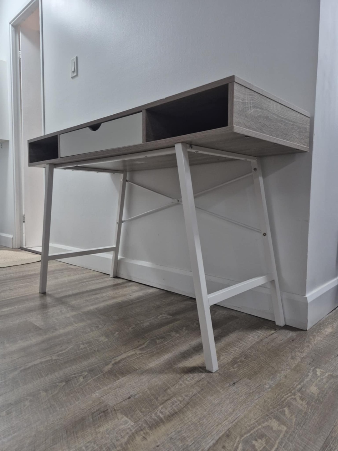 Modern Writing Desk with Storage - photo 2