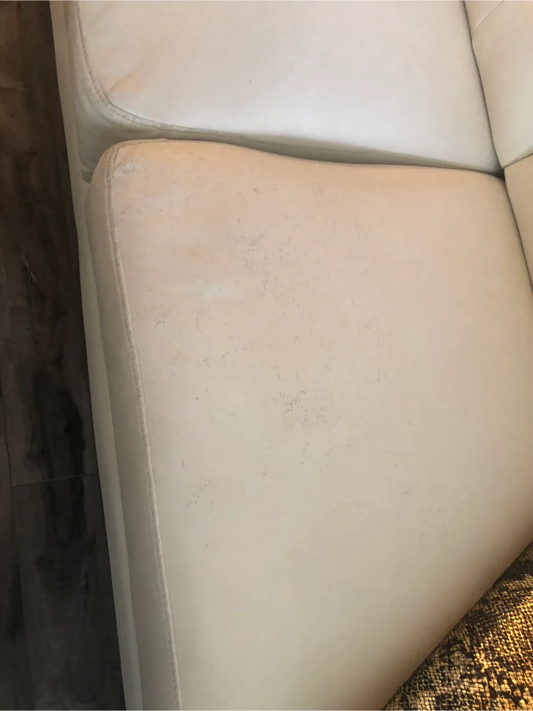 Use condition 2 pieces sofa and love setOff-White Leather Sofa image indicator(3)