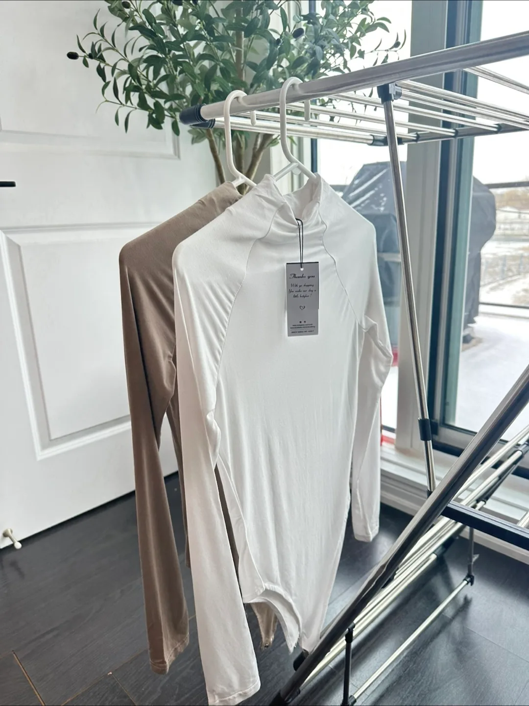 Long Sleeve Mock Neck Bodysuit Size XS - White image indicator(3)