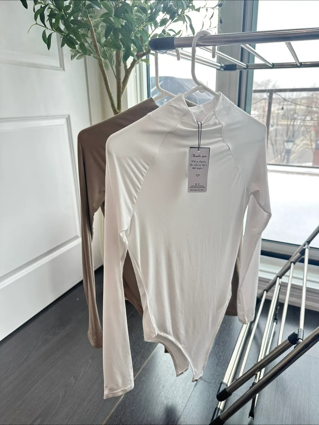 Long Sleeve Mock Neck Bodysuit Size XS - White image indicator(2)