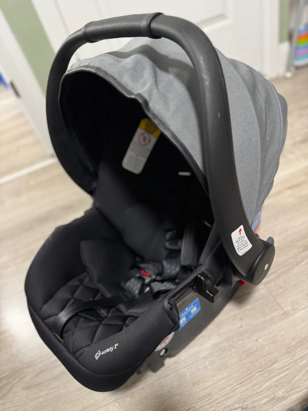 Safety 1st Onboard 35 LX Infant Car Seat with base- Black image indicator(8)