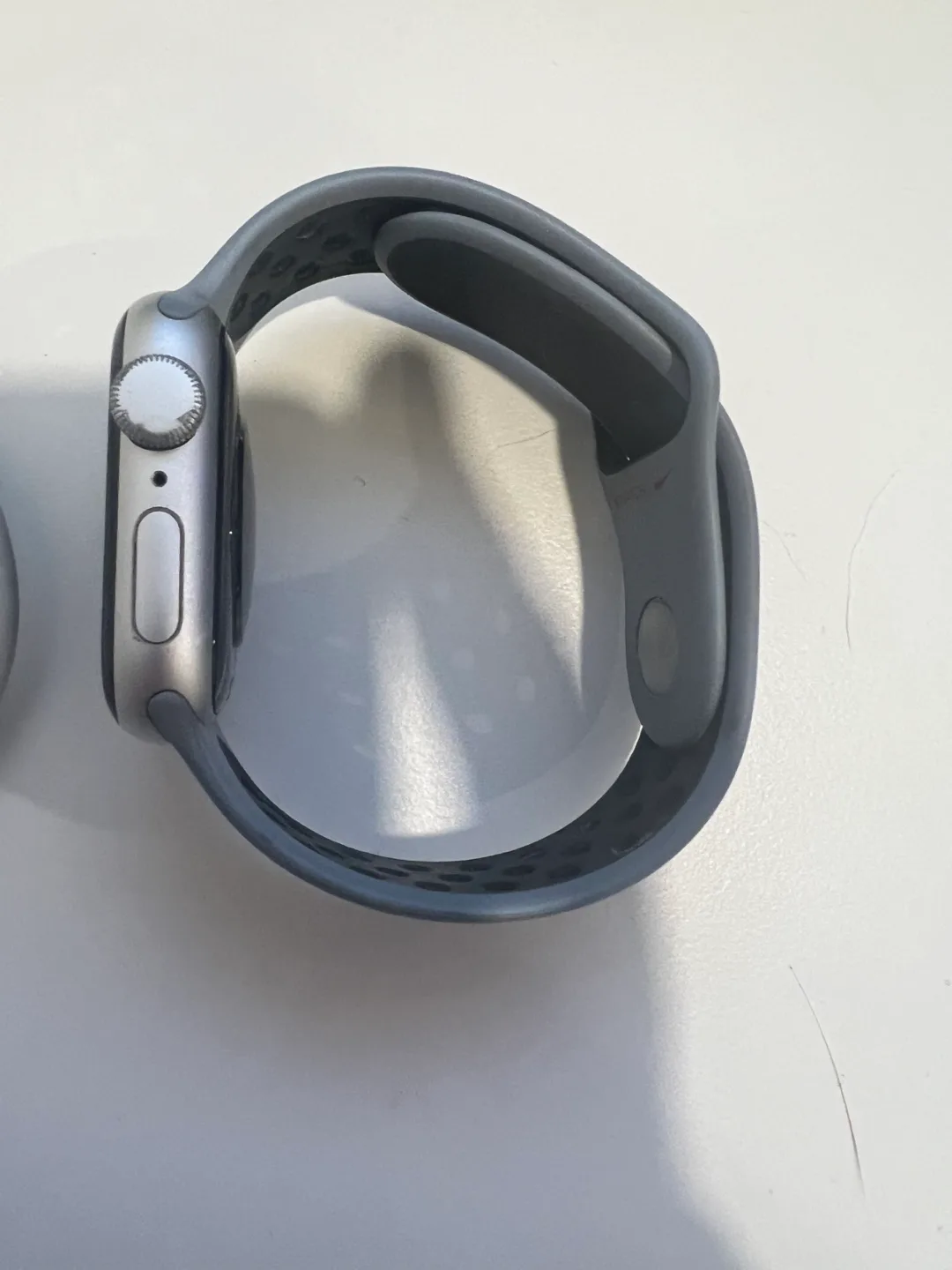 Apple Watch SE 1st Gen 40mm image indicator(3)