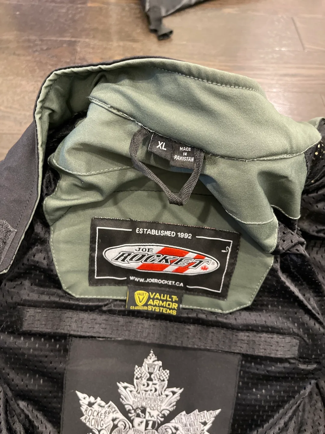 Joe Rocket Canada Men's Black Softshell Motorcycle Jacket image indicator(6)