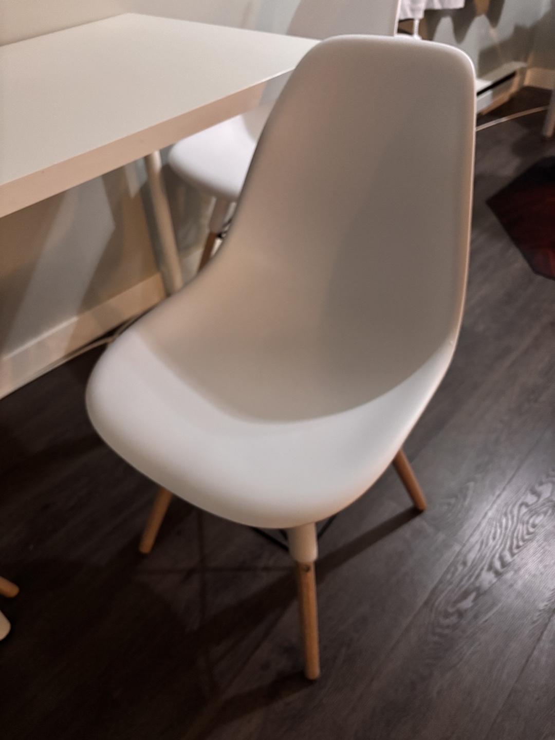 White Kitchen Table and Three Chairs Set - photo 3