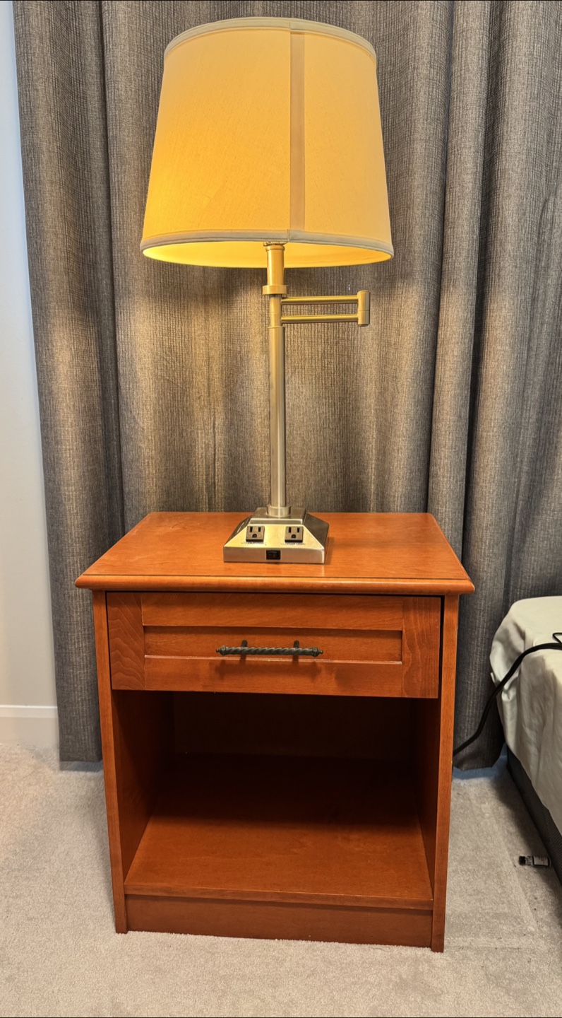 Nightstand with Lampshade - photo 2