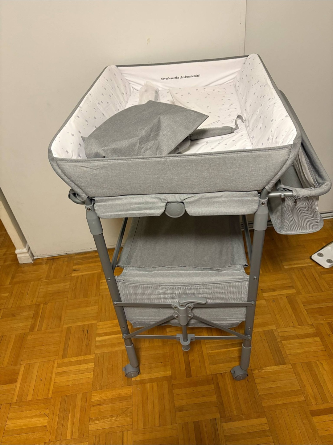 Maydolly Portable Baby Changing Table - photo 3