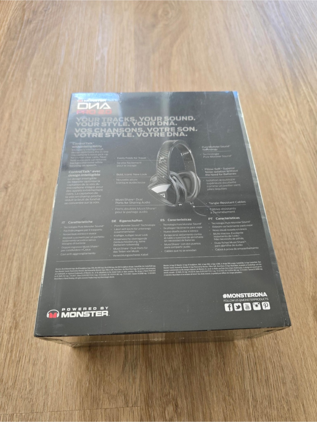 Monster DNA Pro 2.0 High-Powered Over-Ear Headphones - photo 2