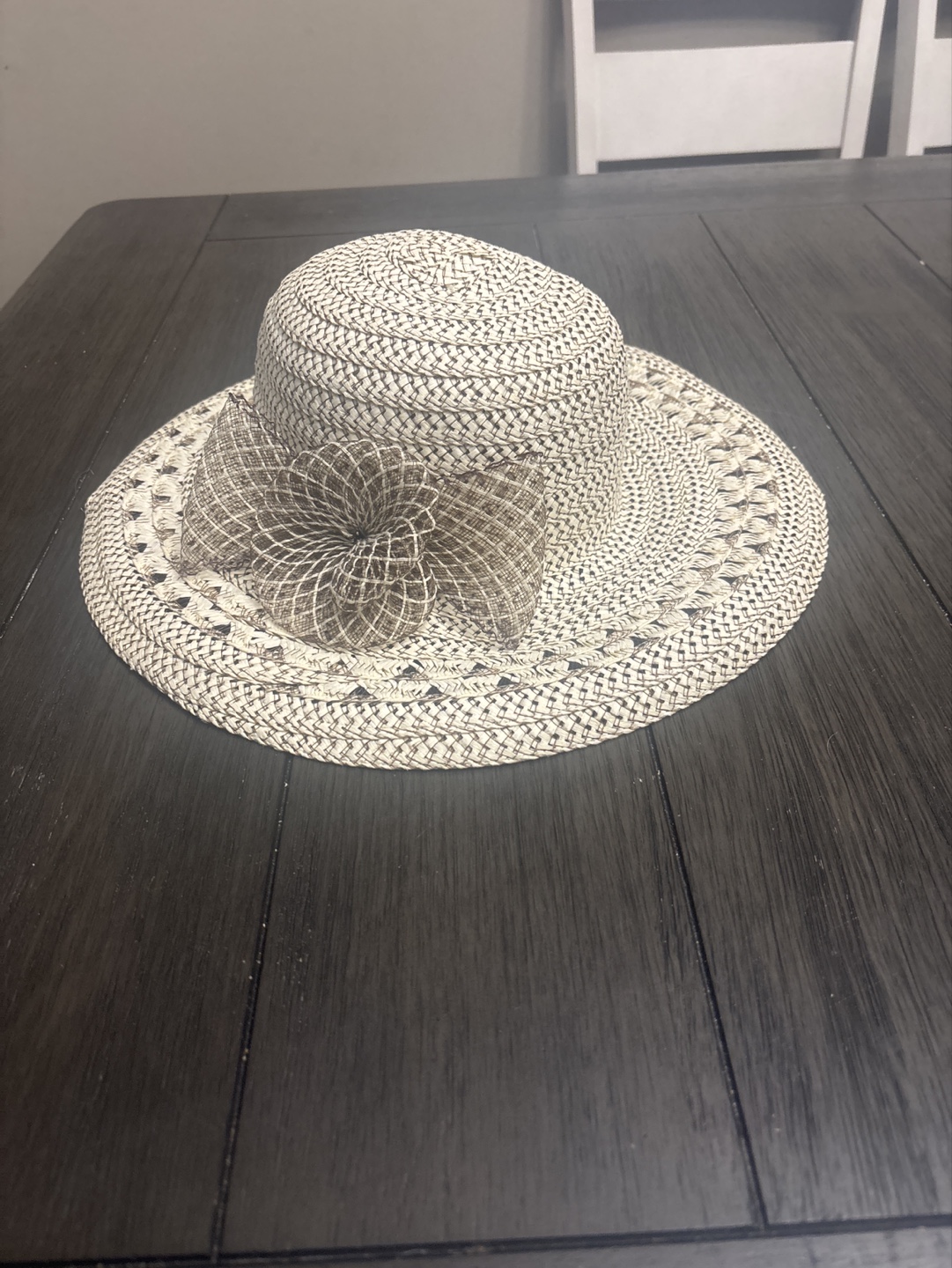 Women's Straw Sun Hat with Bow