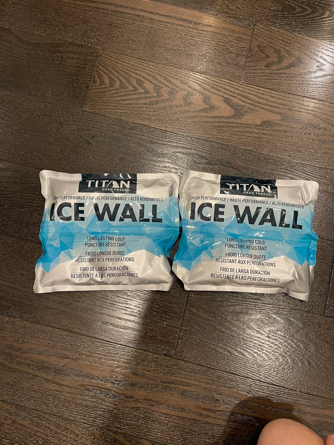 Titan Deep Freeze Backpack Cooler image indicator(4)