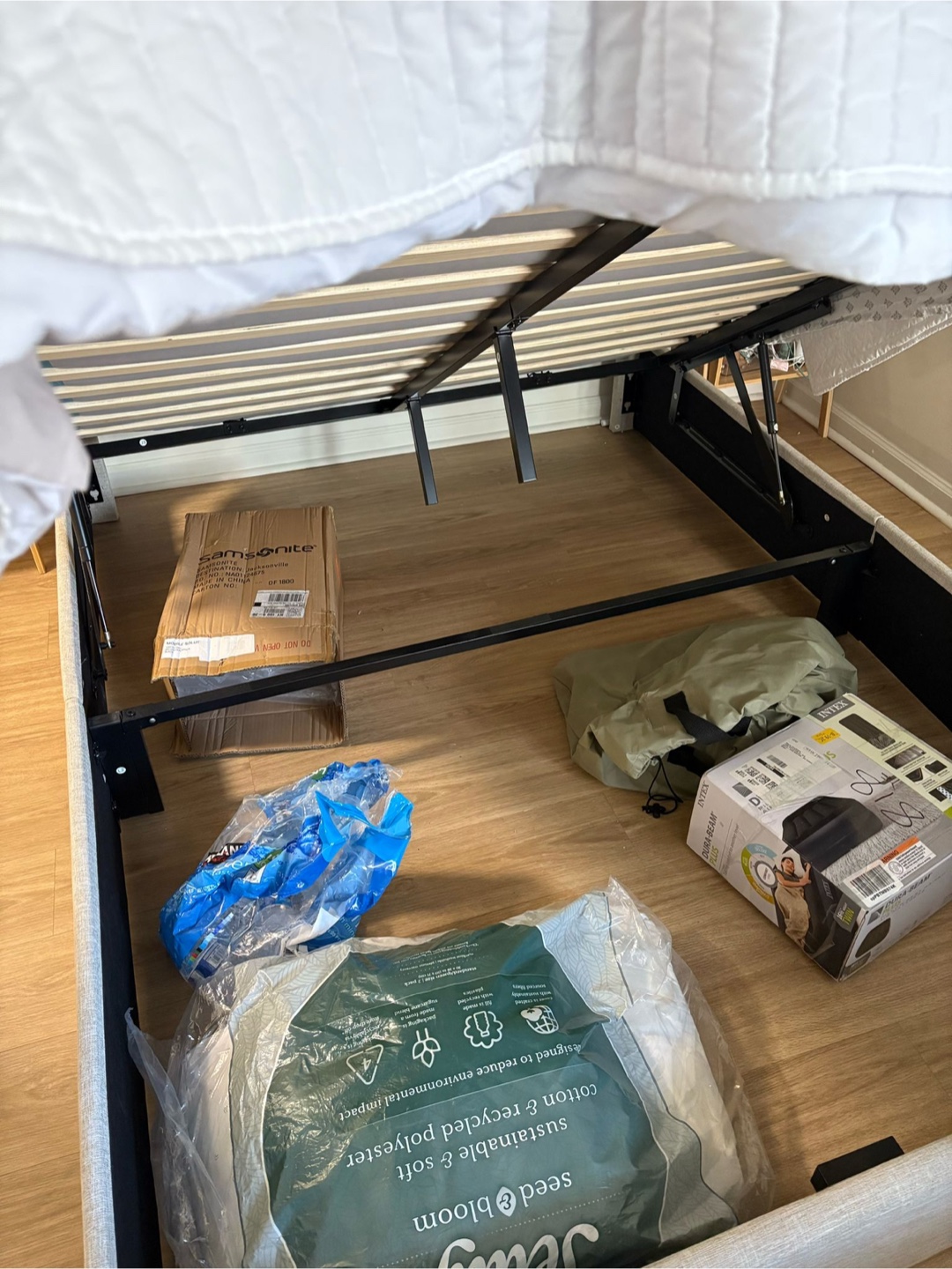 Queen Size mattress & Upholstered Storage Bed Frame - photo 2