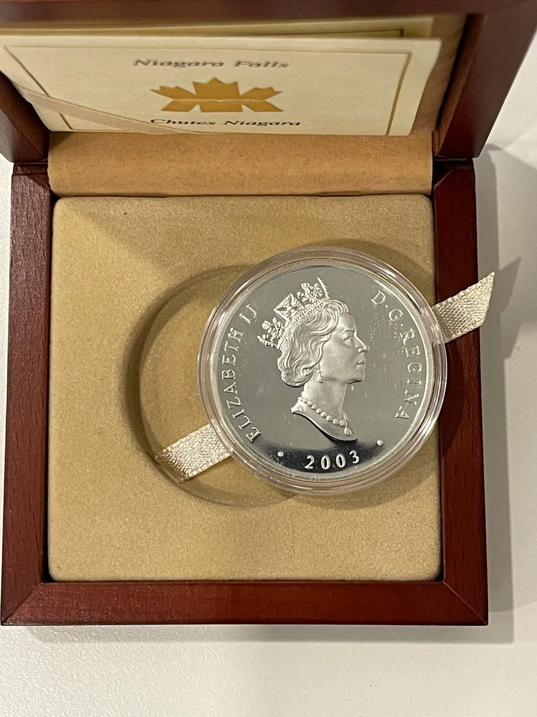 2003 Canadian $20 Silver Coin - Niagara Falls image indicator(3)