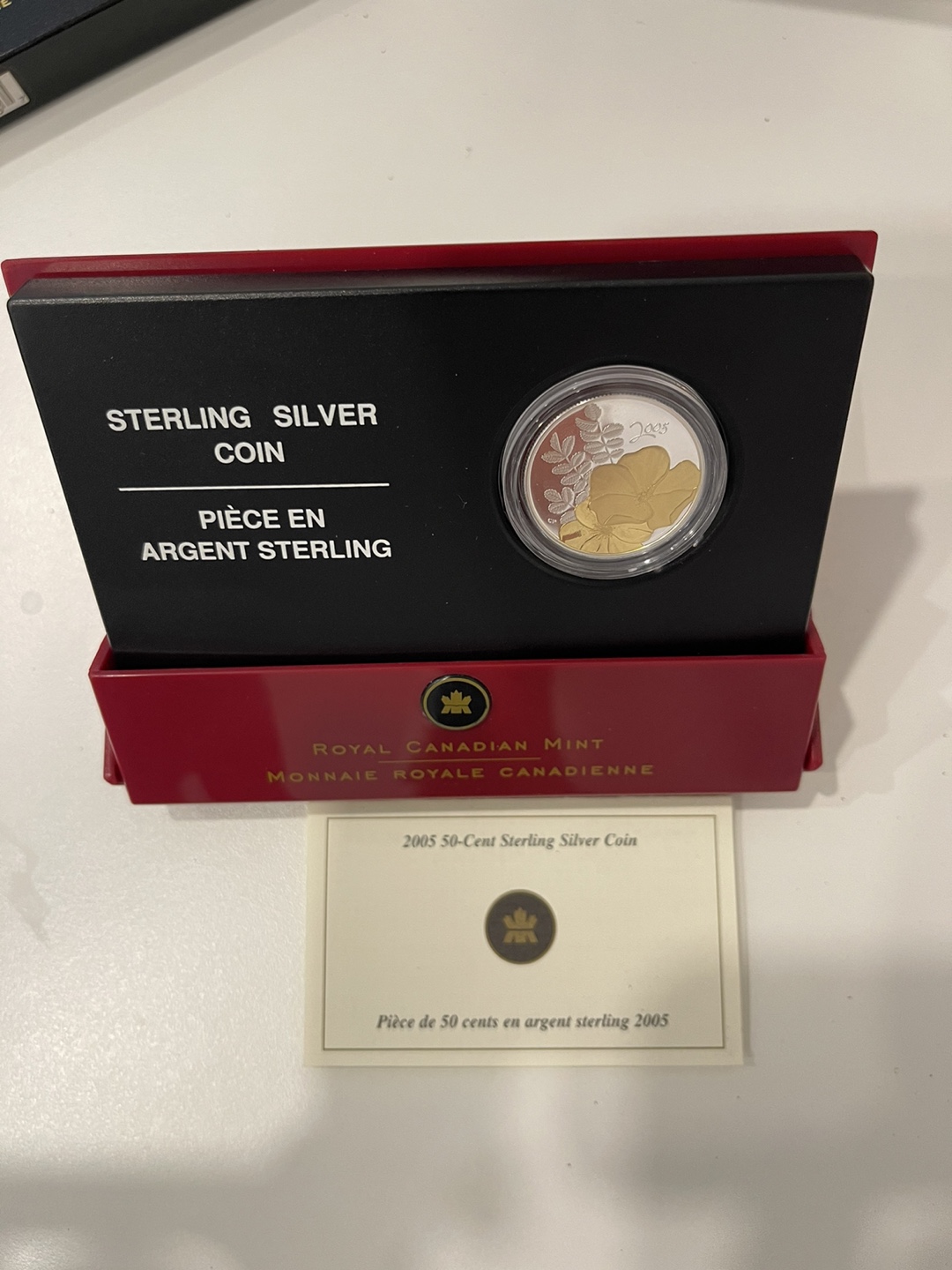 2005 Royal Canadian Mint Coin - Golden Rose - photo 3