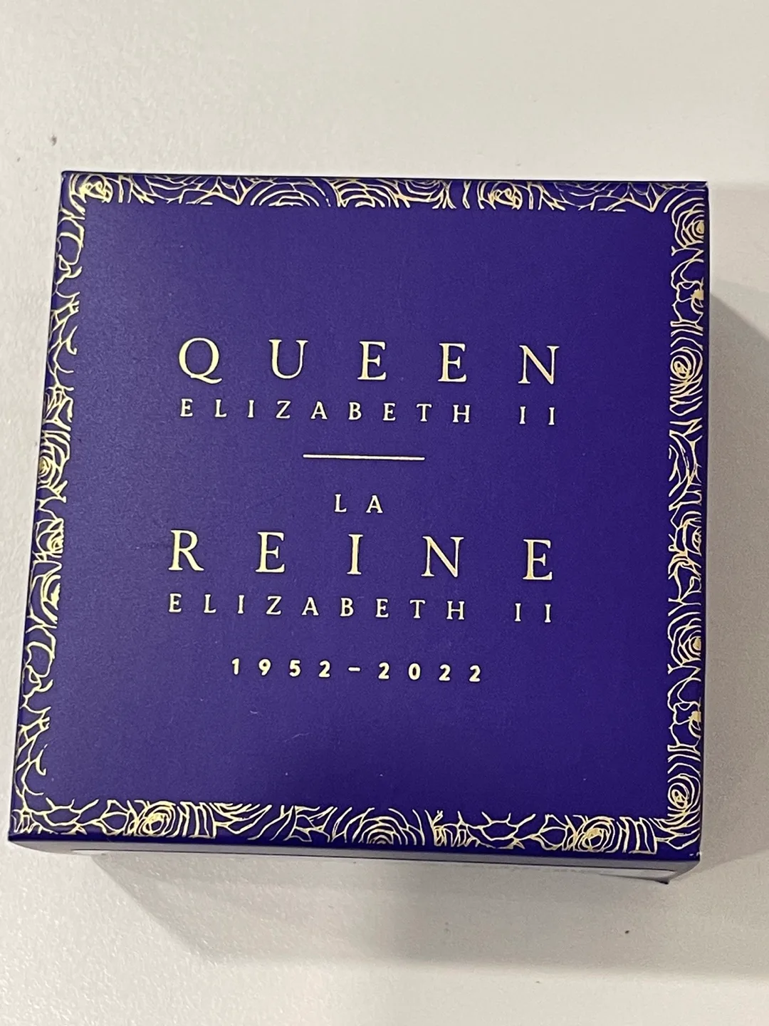 2022 $20 Fine Silver Coin - Queen Elizabeth II A Sense of Duty thumbnail