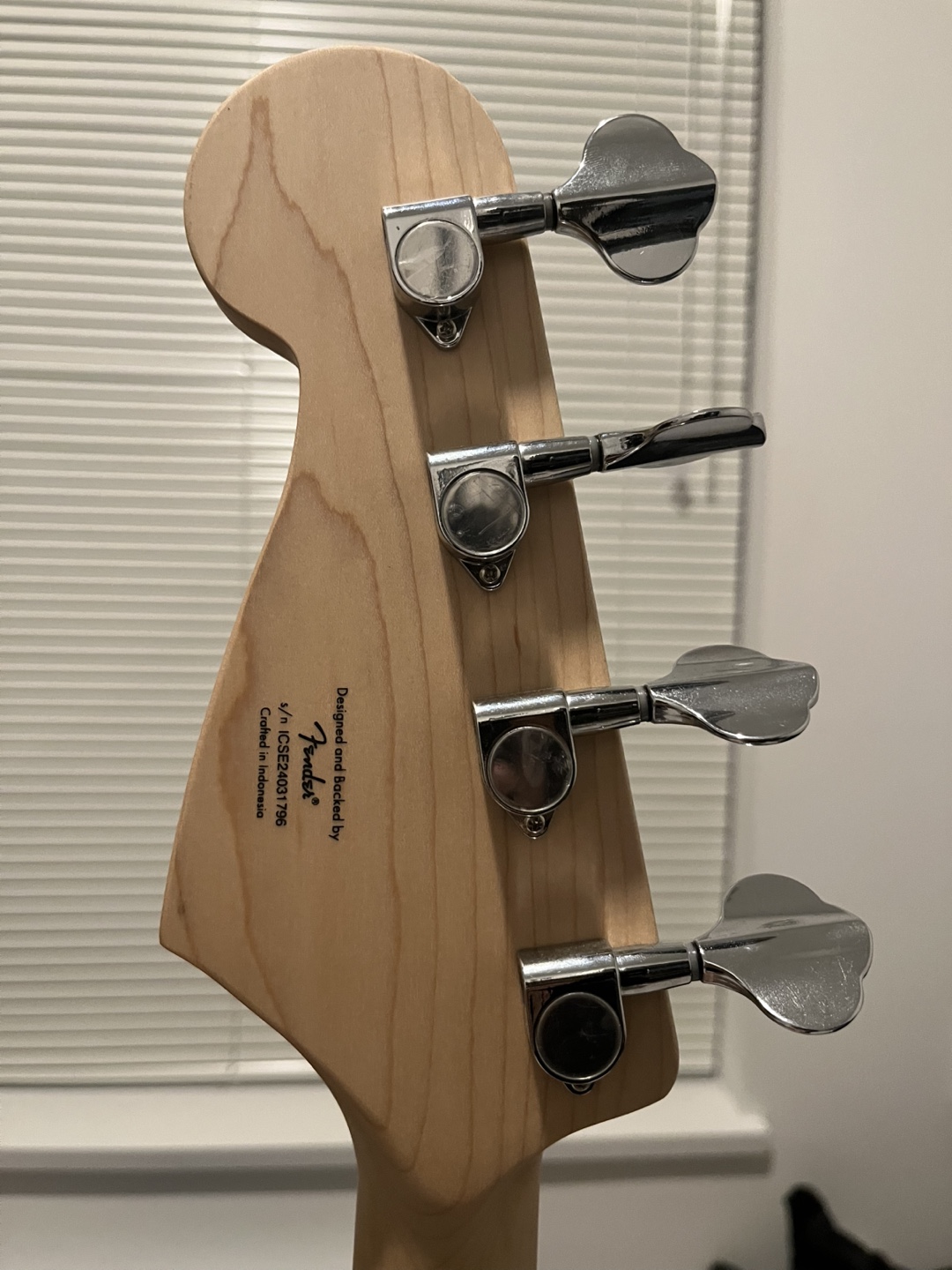 Fender squier bass guitar - photo 4