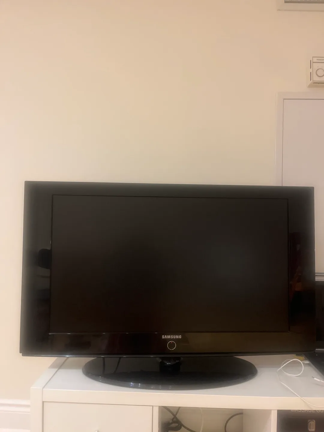 Samsung LN37A330J1DXZC 37-inch LCD HDTV thumbnail