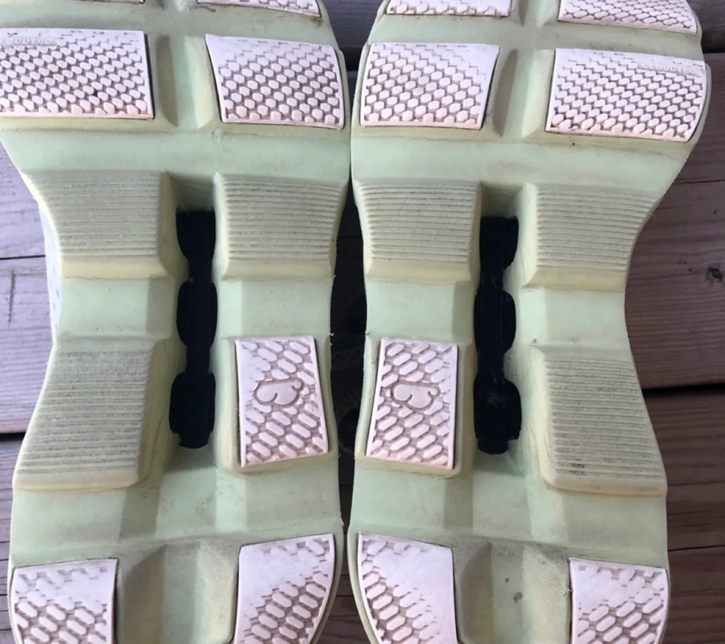 On Running Cloudmonster Women's Running Shoes - Size US W9 image indicator(4)