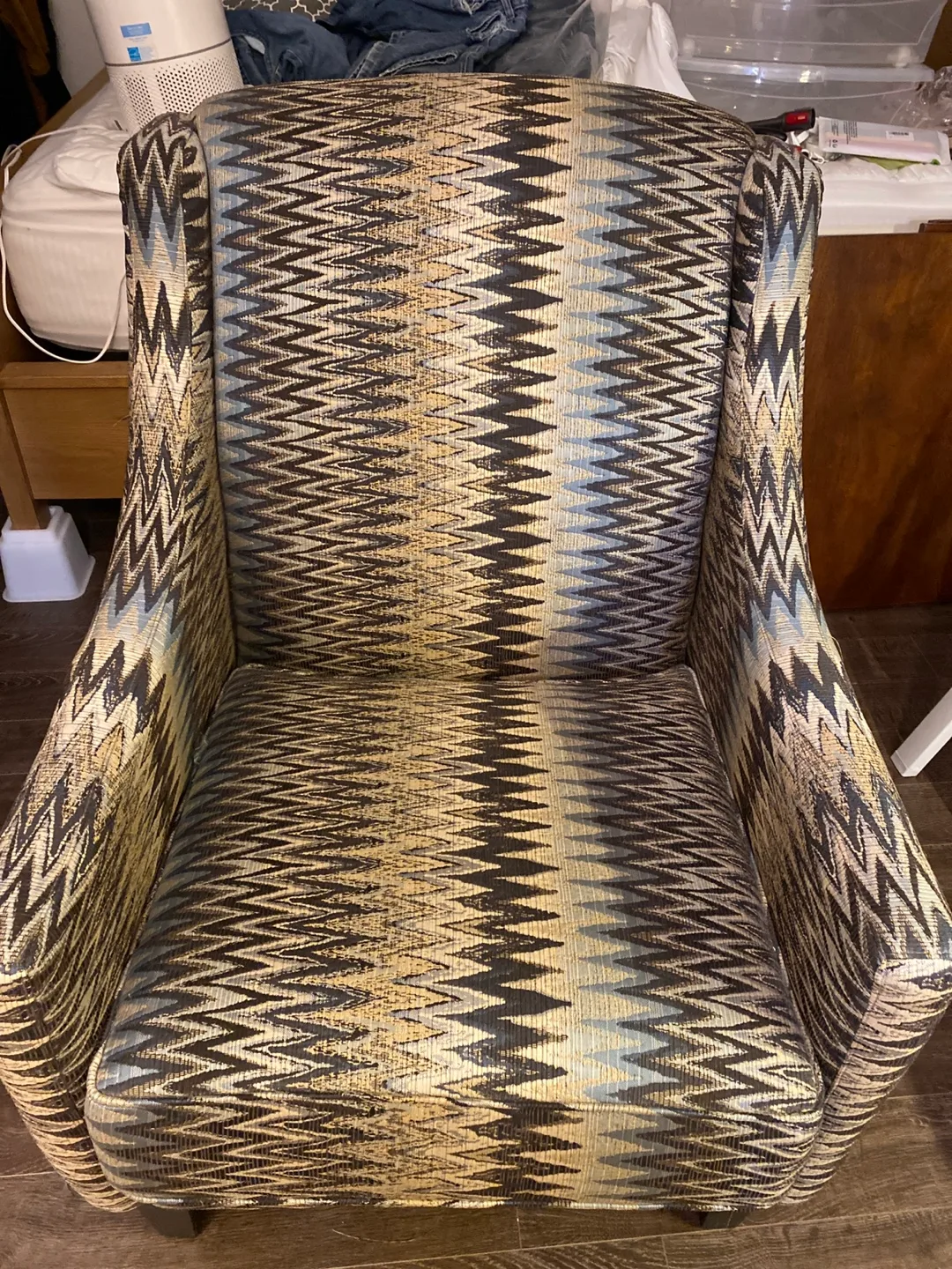 Stylish Accent Chair - Chevron Pattern image indicator(2)