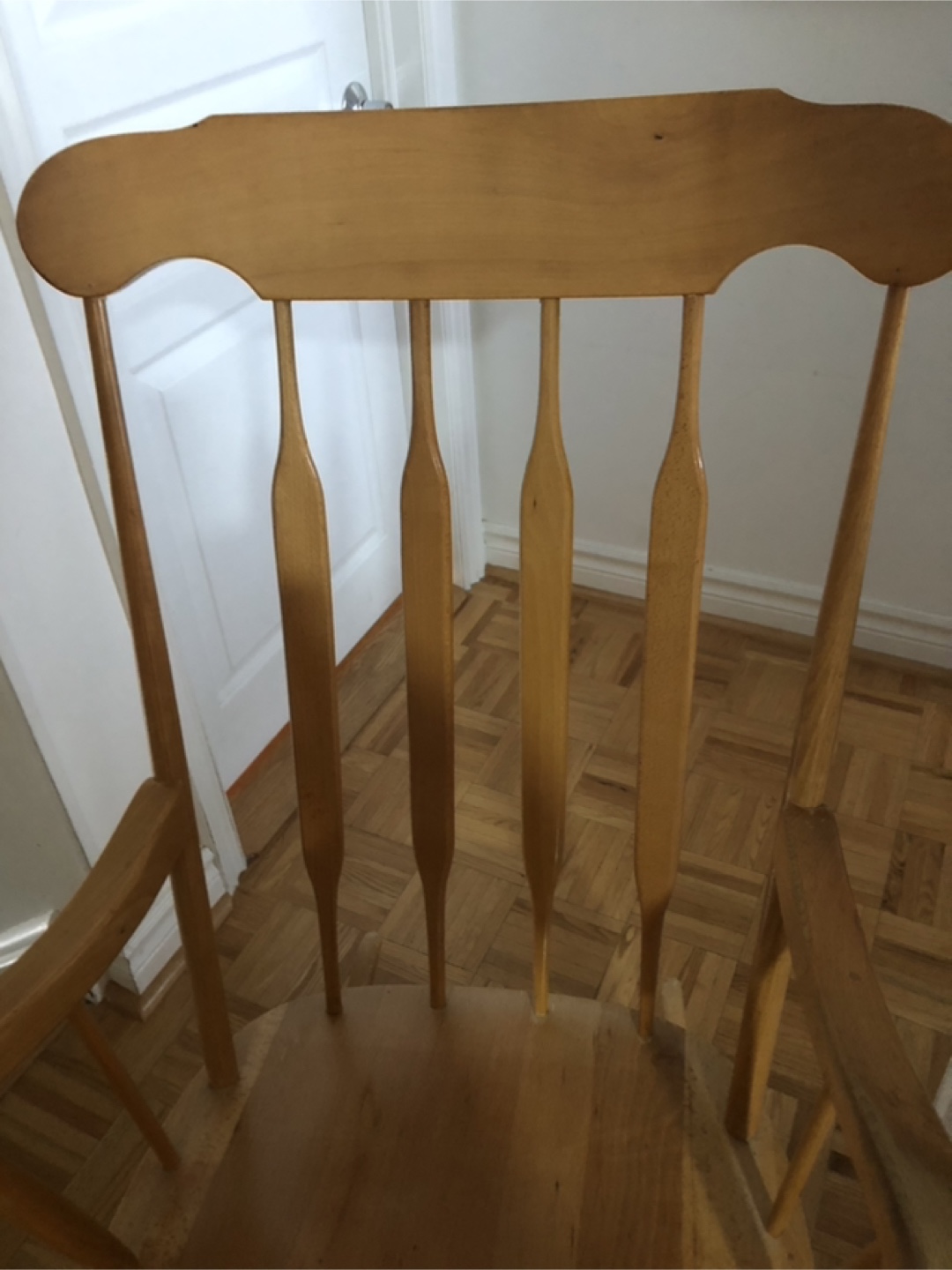 Wooden Rocking Chair - photo 3