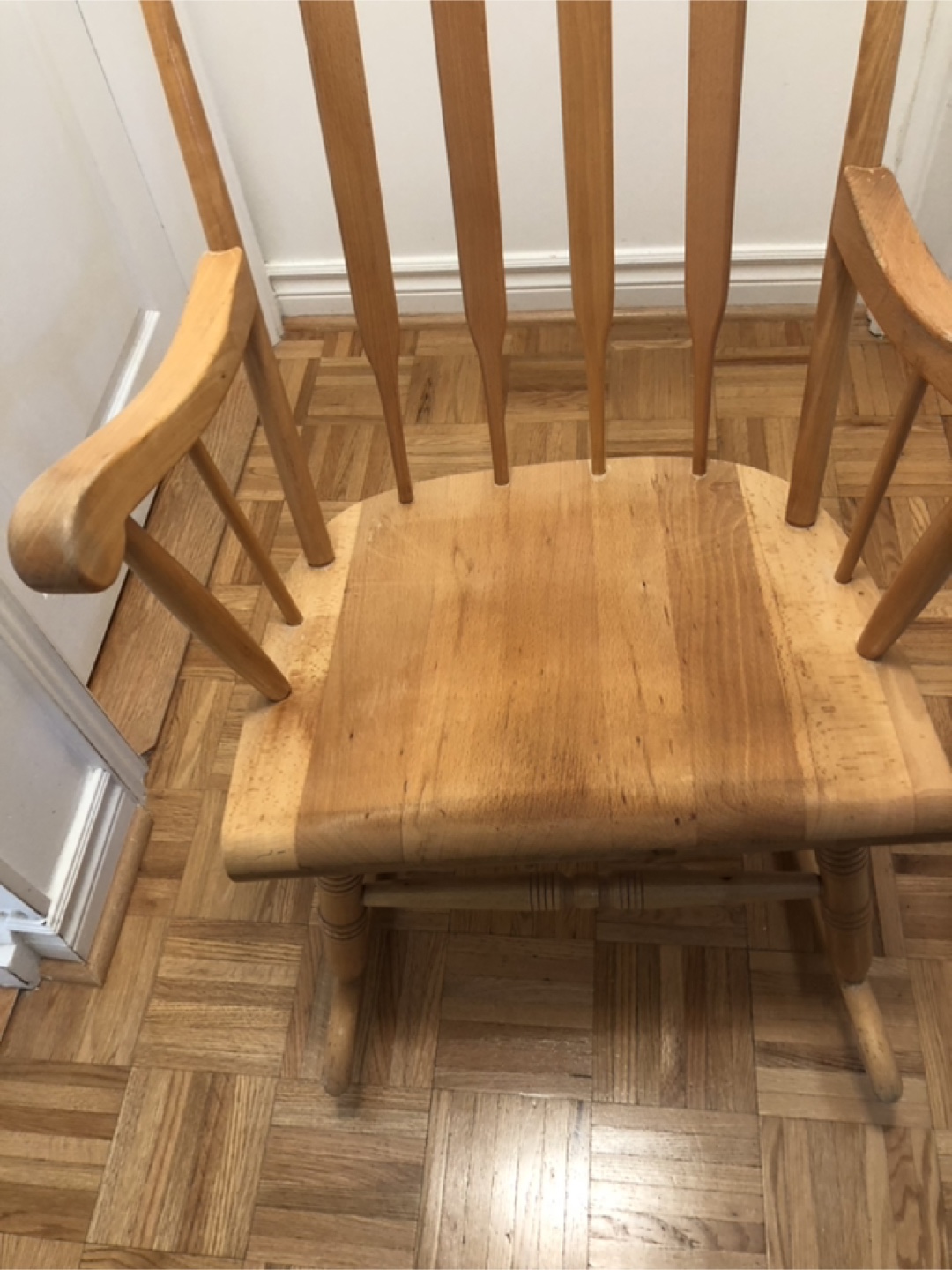 Wooden Rocking Chair - photo 2