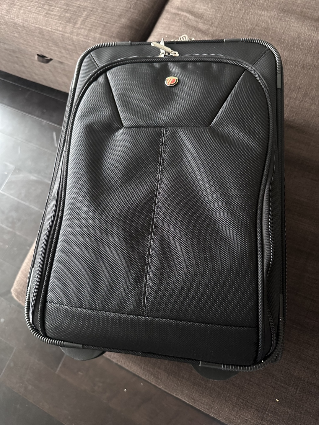 Samsonite Swiss Gear PC Carry-On Suitcase