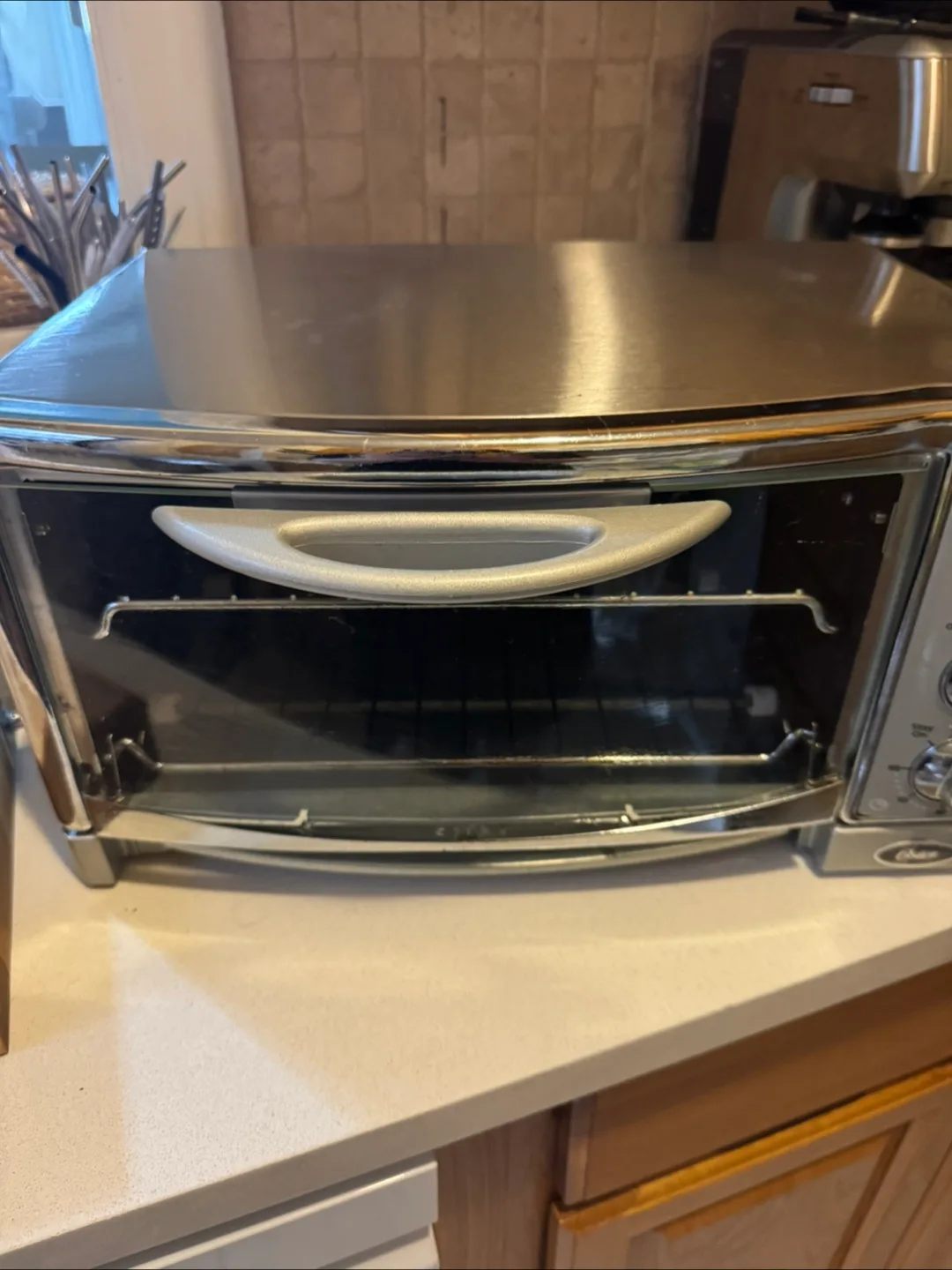 Black & Silver Countertop Toaster Oven thumbnail