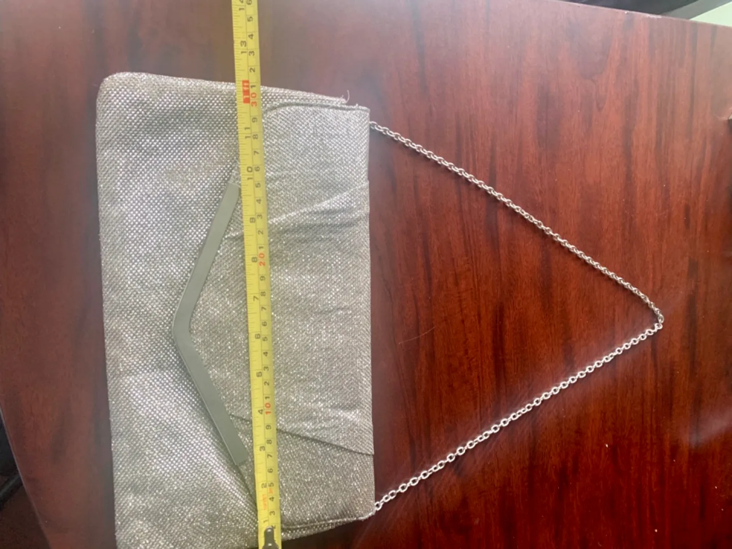 Gold Glitter Clutch Purse with Chain Strap image indicator(6)