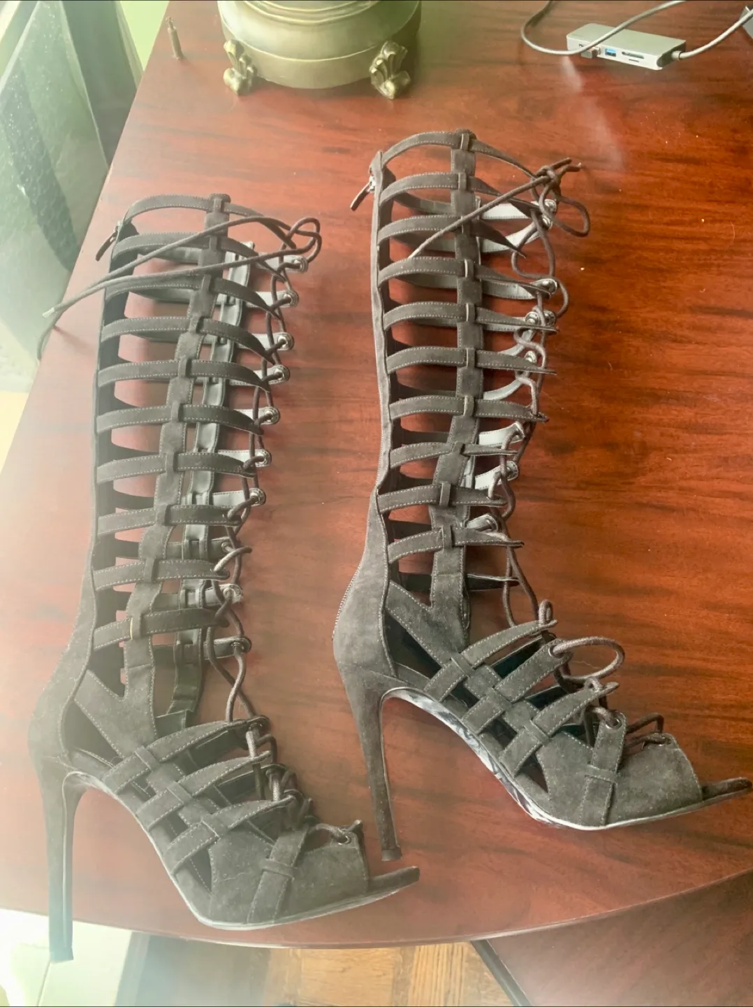 Knee-High Lace-Up Gladiator Sandals image indicator(5)