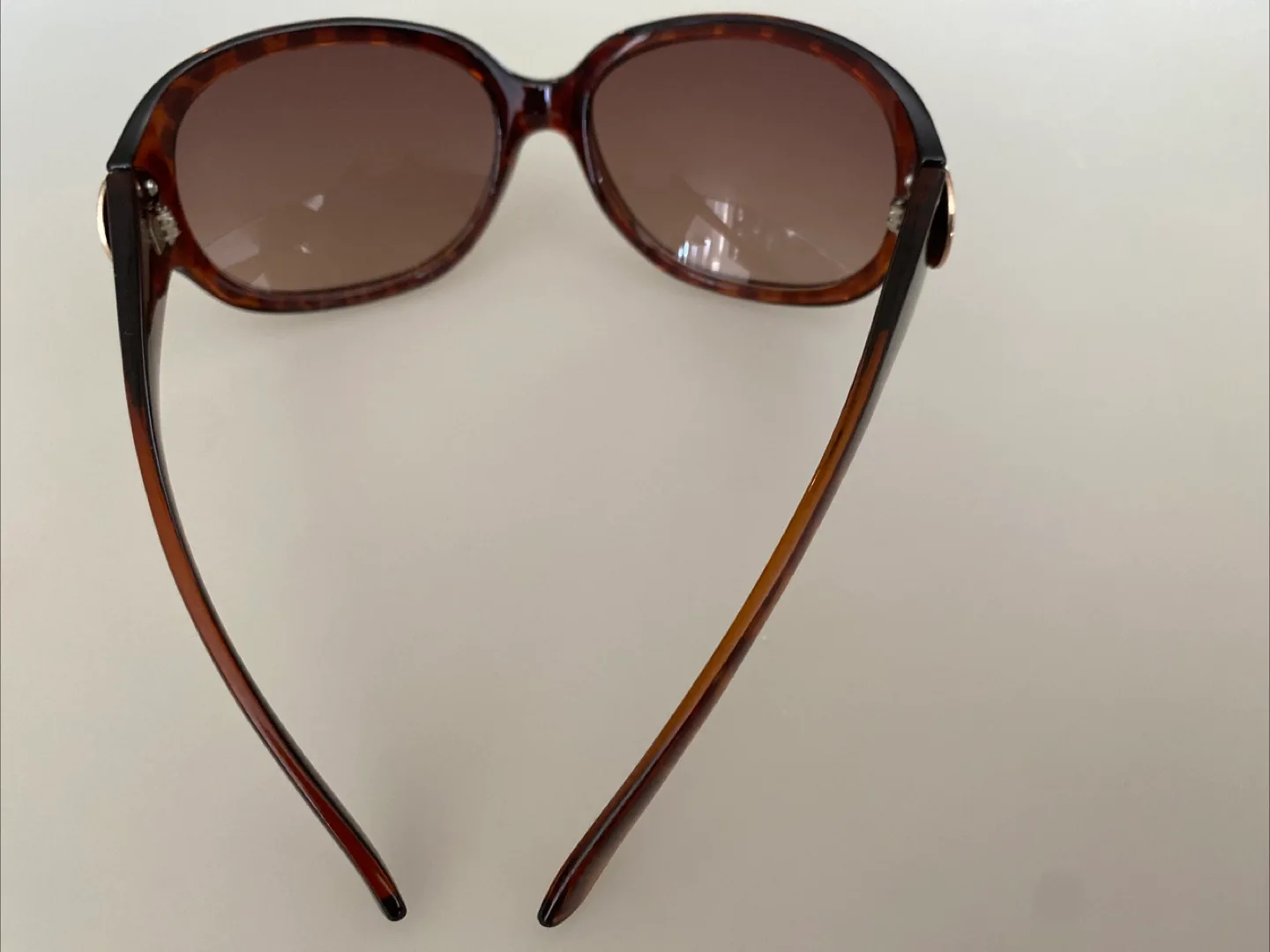 Michael Kors Sunglasses Tortoise Shell Brown image indicator(3)