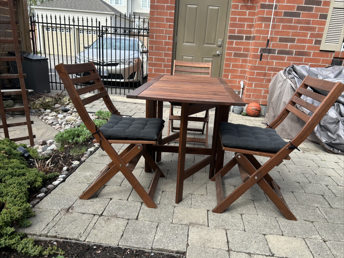 IKEA outdoor patio set - table and three chairs - photo 2