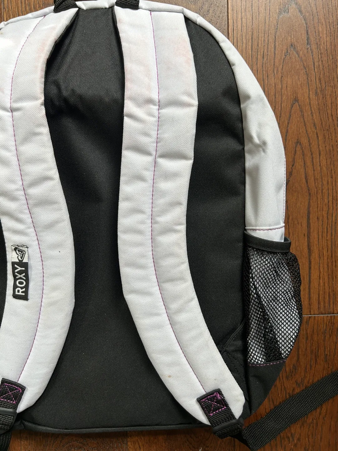 New Roxy white backpack image indicator(3)