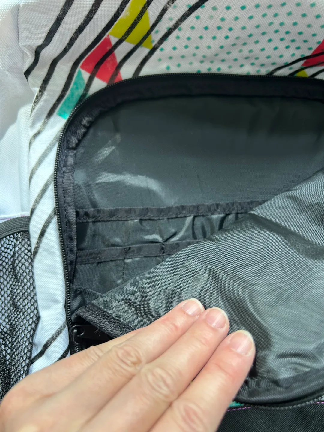 New Roxy white backpack image indicator(5)