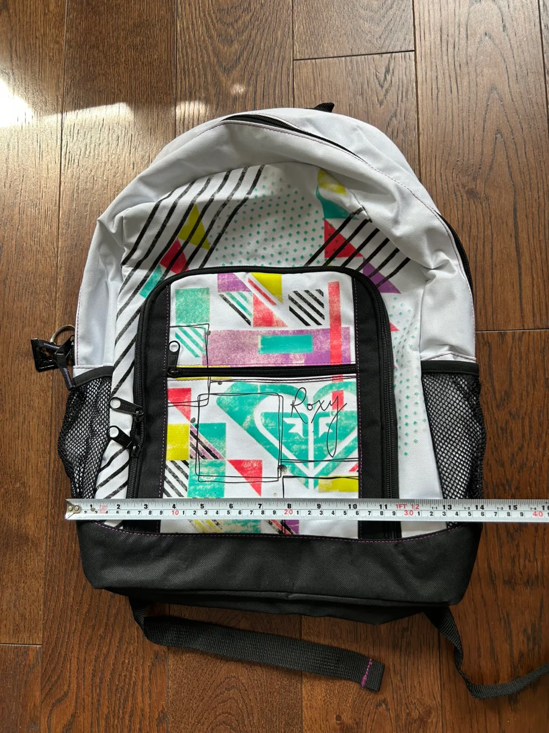 New Roxy white backpack image indicator(9)