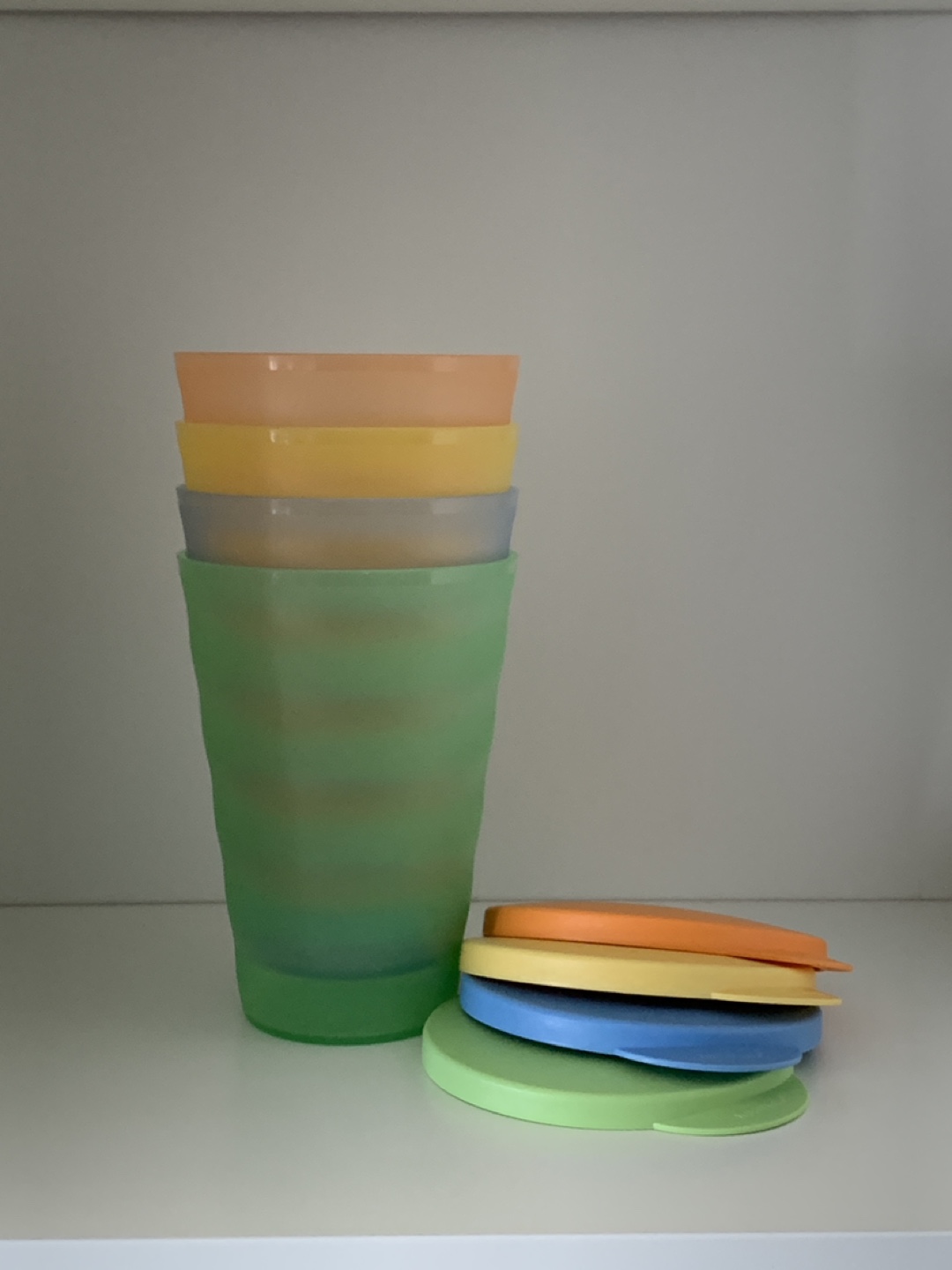 Tupperware Stackable Cups with Lids - Set of Four - photo 2