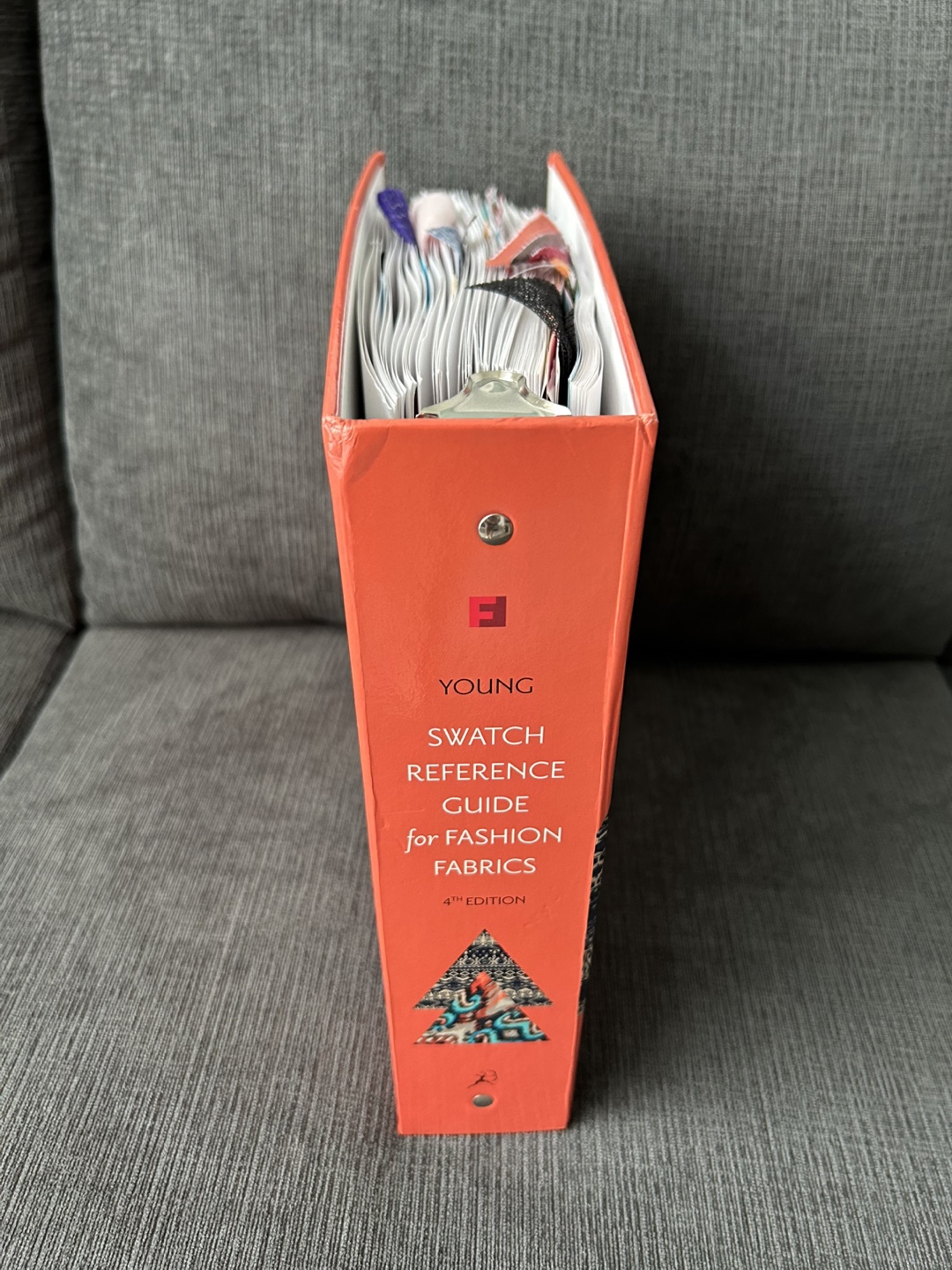 Swatch Reference Guide for Fashion Fabrics - 4th Edition - photo 2