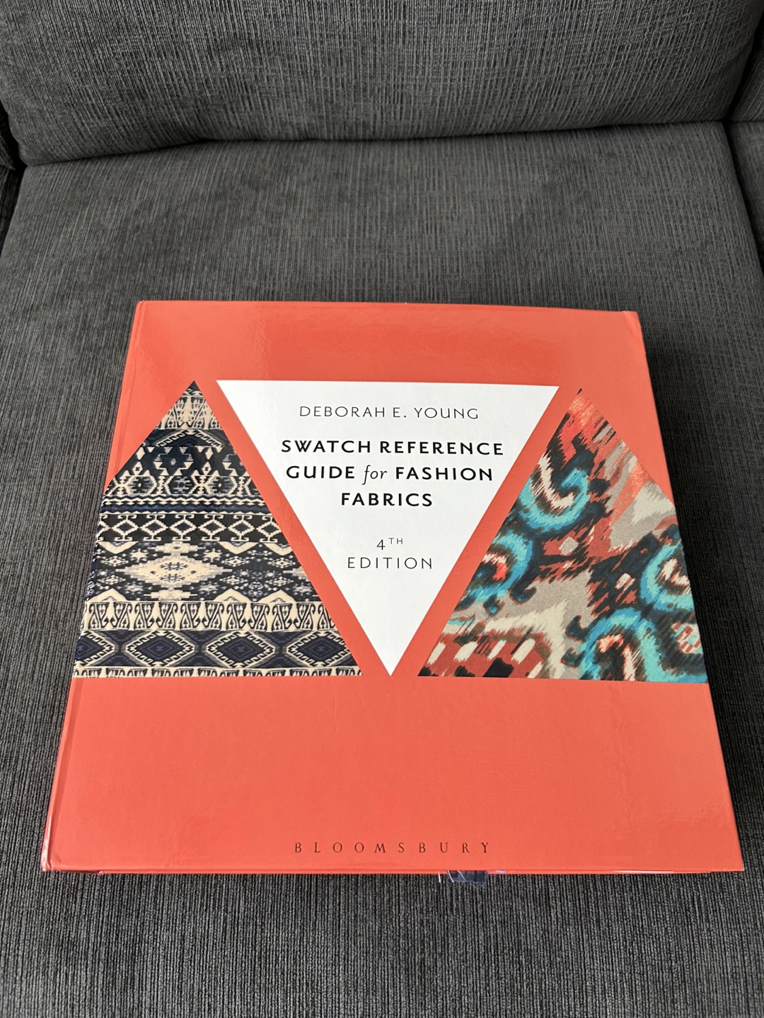 Swatch Reference Guide for Fashion Fabrics - 4th Edition - photo 3