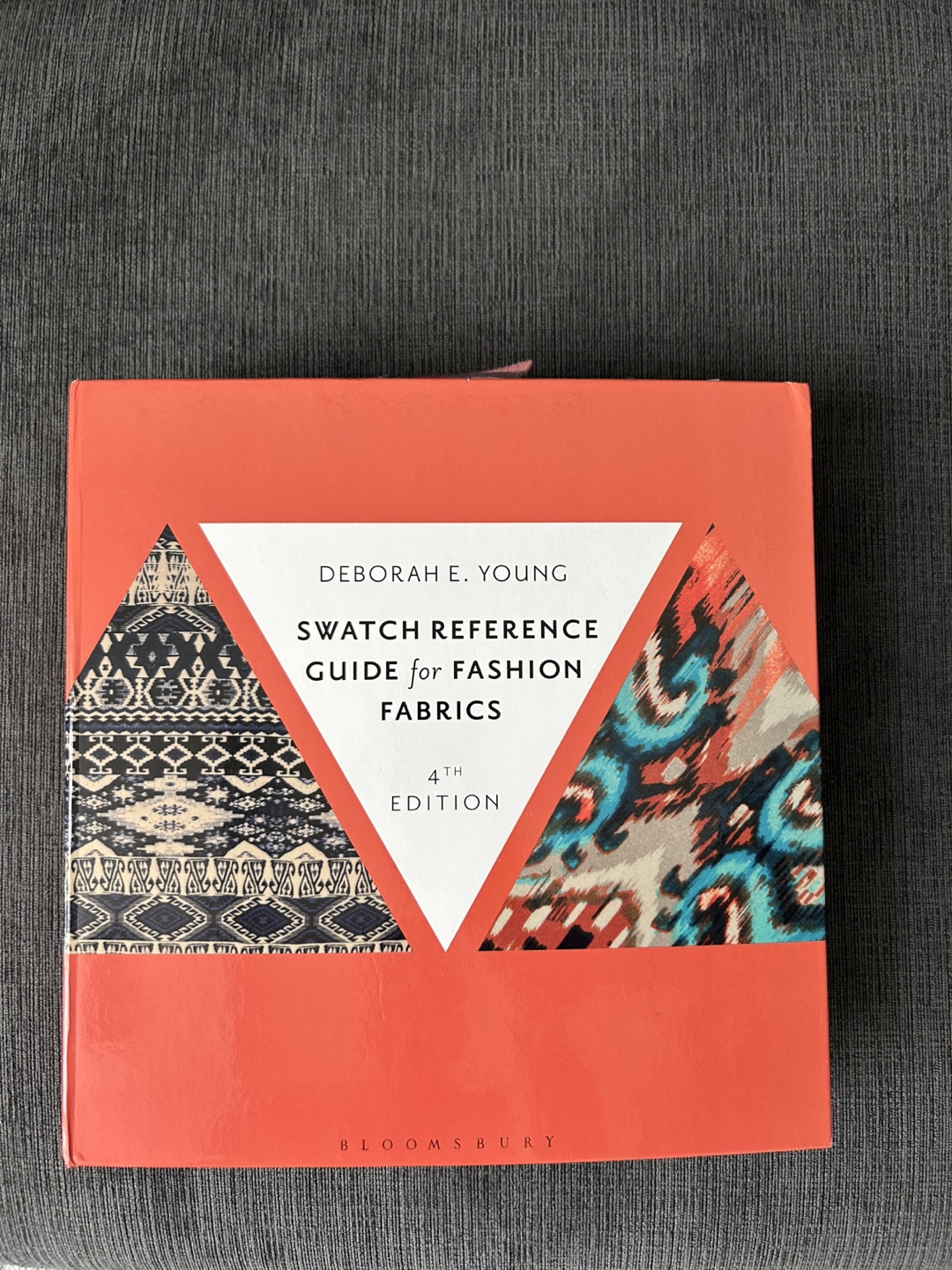 Swatch Reference Guide for Fashion Fabrics - 4th Edition
