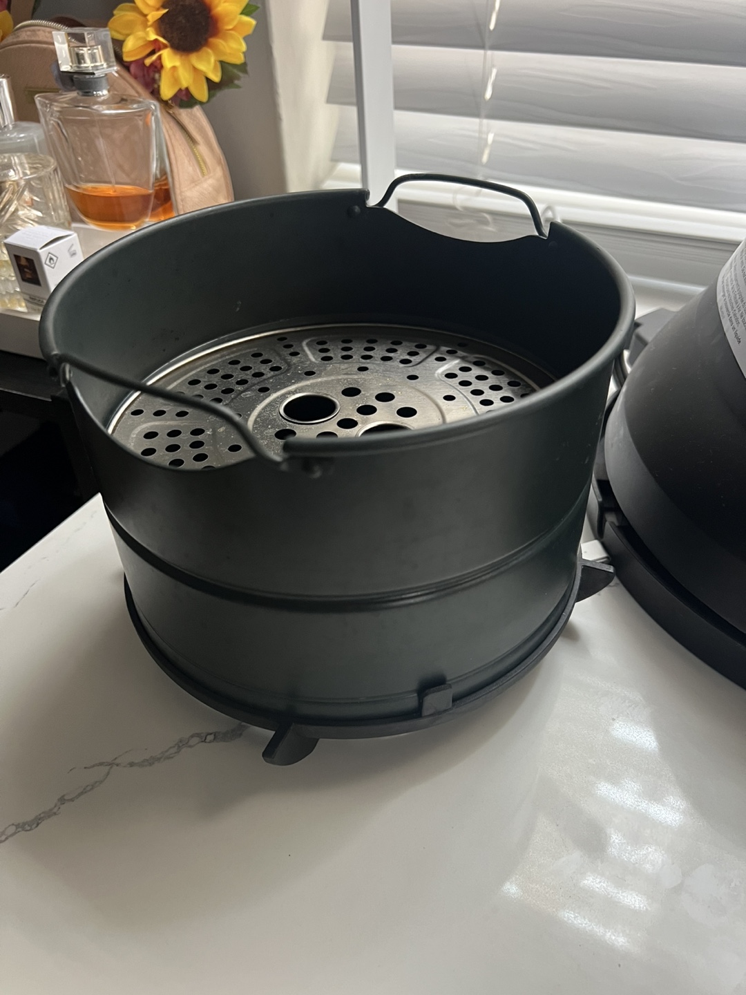 Instant 6QT Air Fryer Lid - photo 3