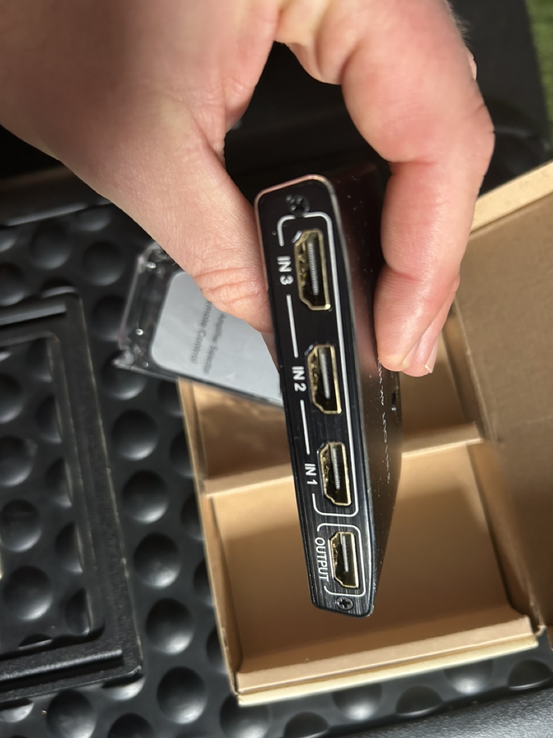 VWVHAR 3-Port 4K HDMI Switch with Remote - photo 3